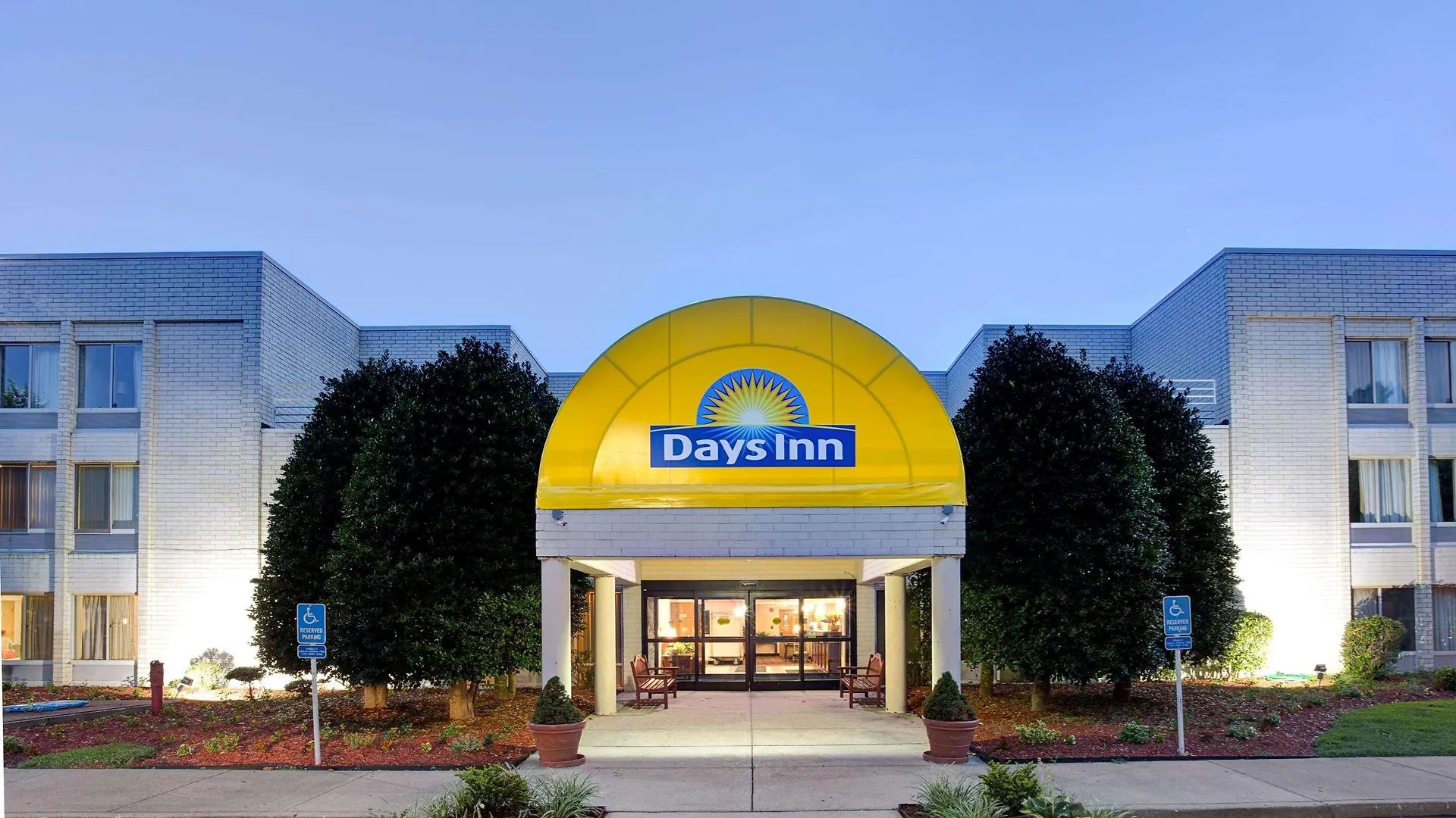 Days Inn By Wyndham Newport News City Center Oyster Point États-Unis